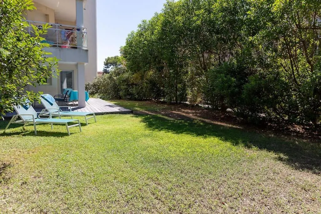 Studio Contemporain Blue Lagoon 3 Etoiles Hyeres Apartment