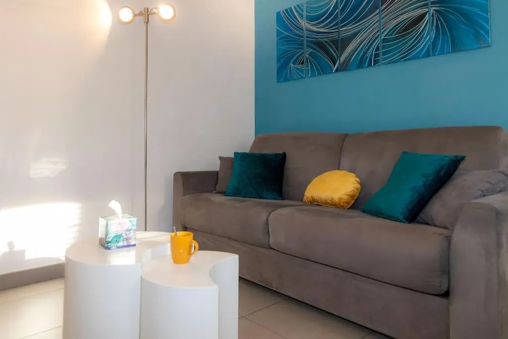 Studio Contemporain Blue Lagoon 3 Etoiles Hyeres